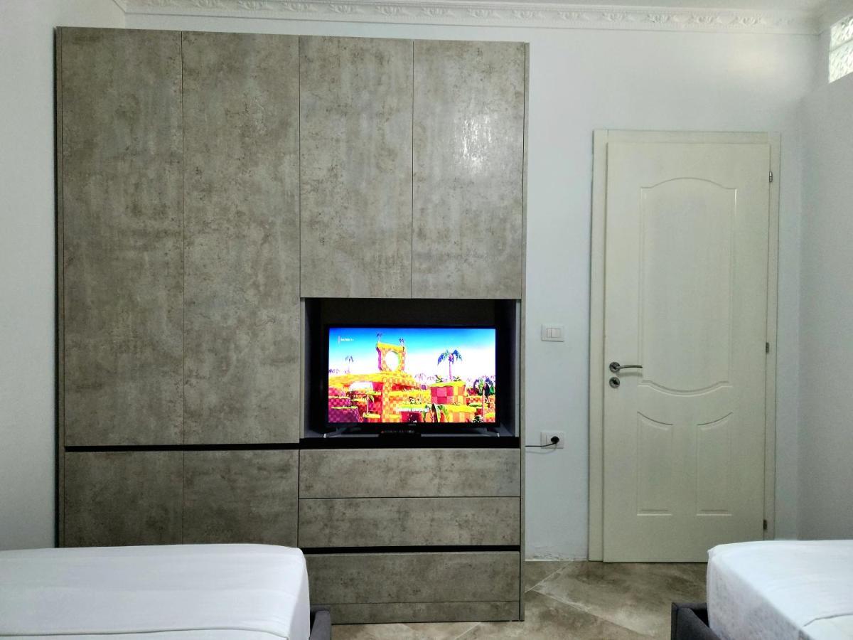 Panorama View Apt, 150M To Beach, 750M Lungo Mare Apartment Vlore Exterior photo